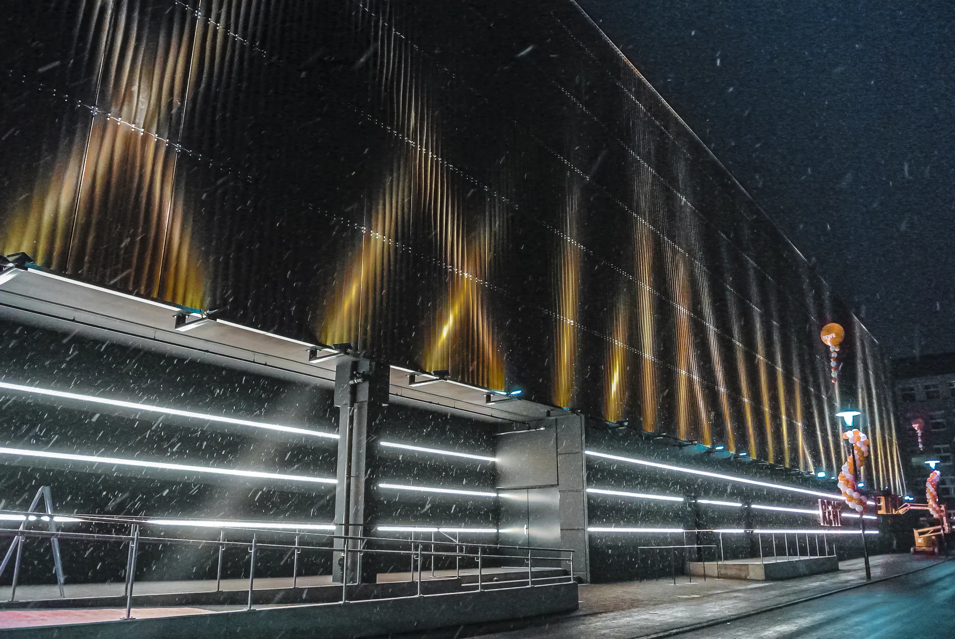 Alurays Lighting Technology – Motif 11