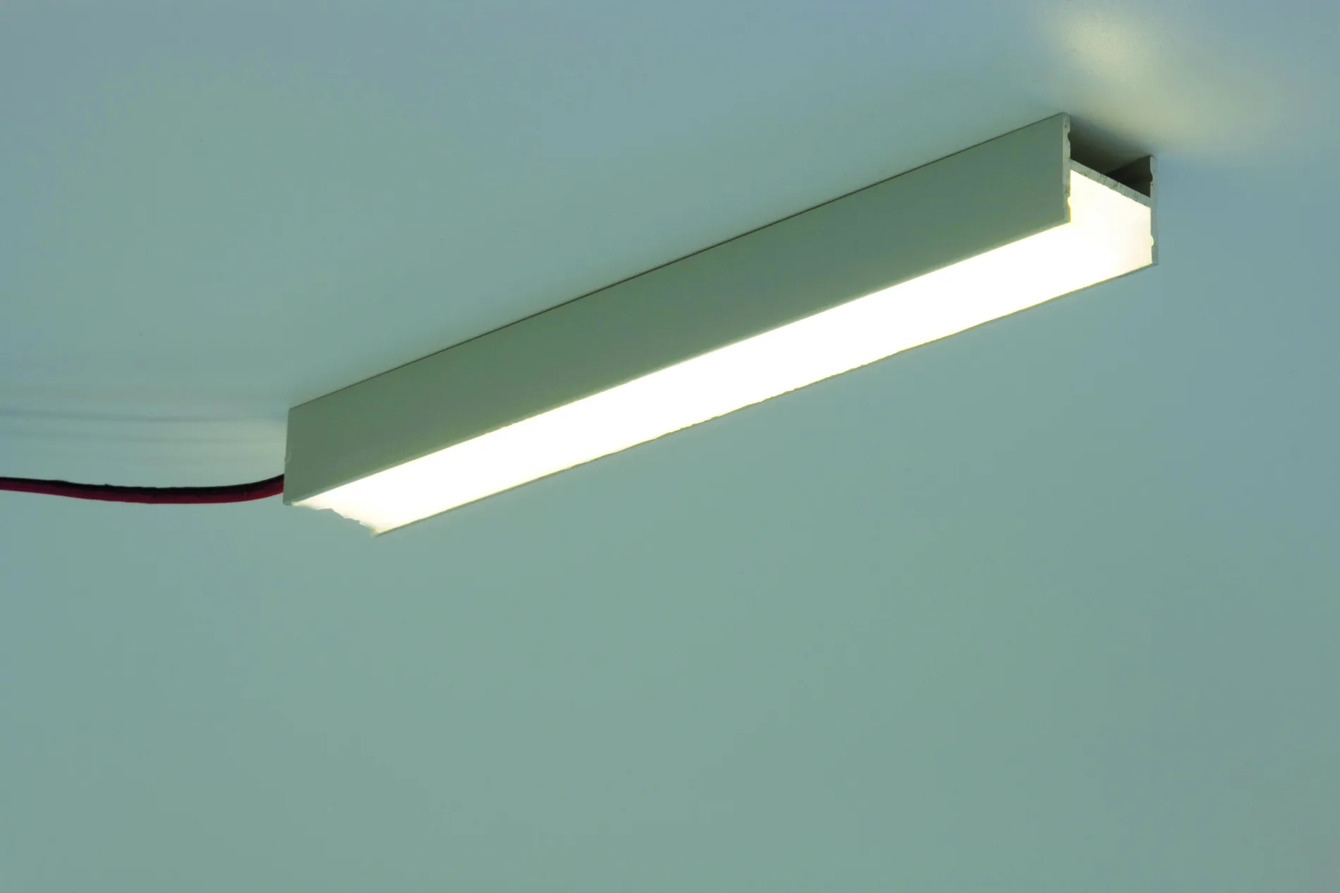 Alurays aluminium profile with casting
