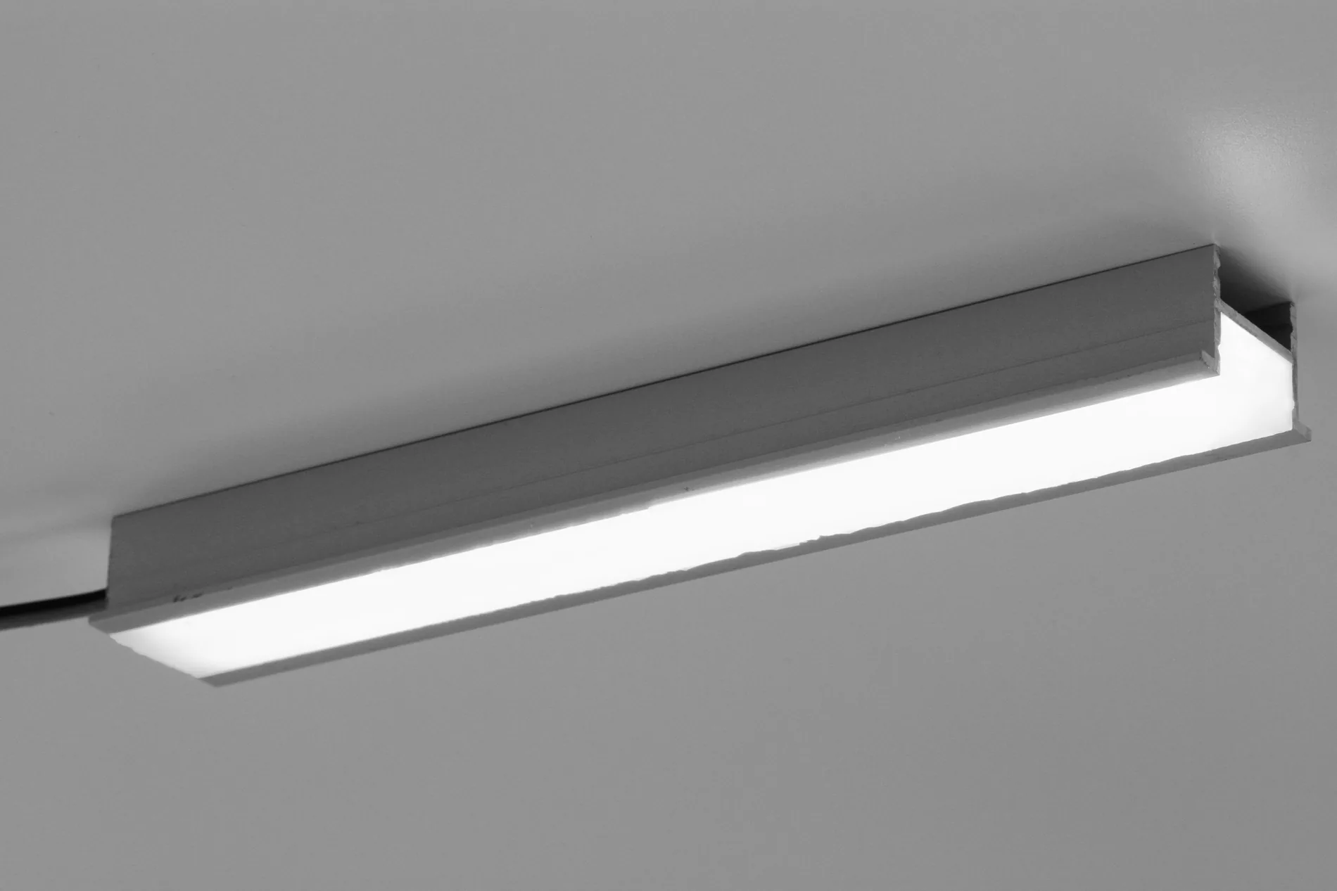 Alurays aluminium profile with casting