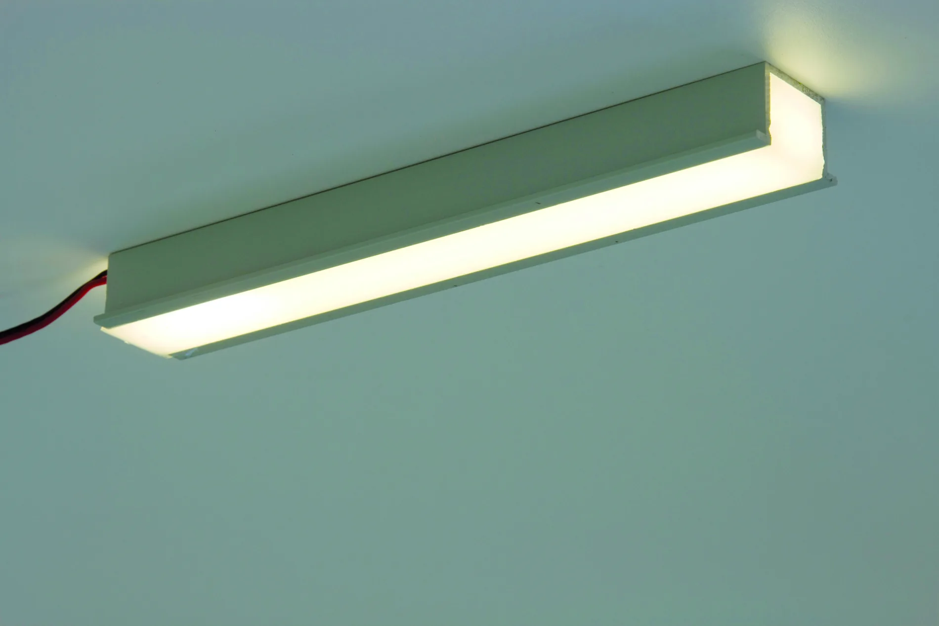 Alurays aluminium profile with casting